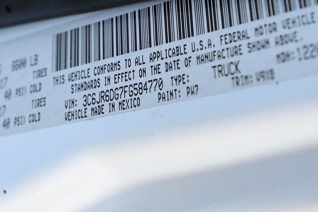 2015 RAM 1500 2WD Reg Cab 140.5" Tradesman - 22919852 - 26