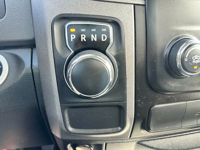 2015 Ram 1500 2WD Reg Cab 140.5" Tradesman - 22905931 - 10