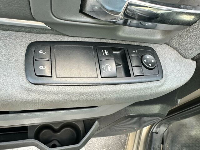 2015 Ram 1500 2WD Reg Cab 140.5" Tradesman - 22905931 - 12