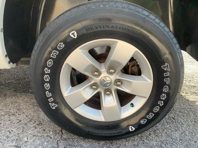 2015 Ram 1500 2WD Reg Cab 140.5" Tradesman - 22923563 - 12