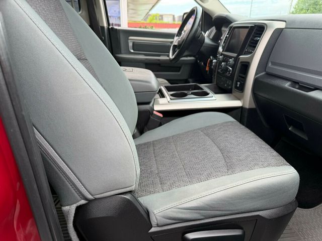 2015 Ram 1500 4WD Crew Cab 140.5" Big Horn - 23040701 - 15