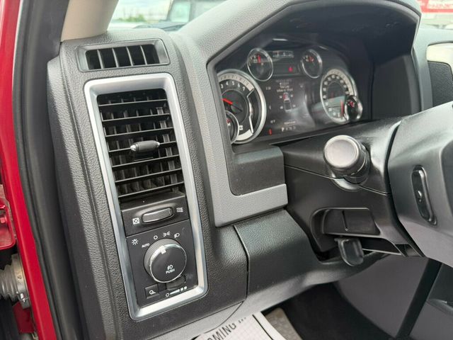 2015 Ram 1500 4WD Crew Cab 140.5" Big Horn - 23040701 - 20