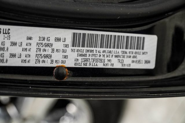 2015 Ram 1500 4WD Crew Cab 140.5" Big Horn - 22985579 - 37