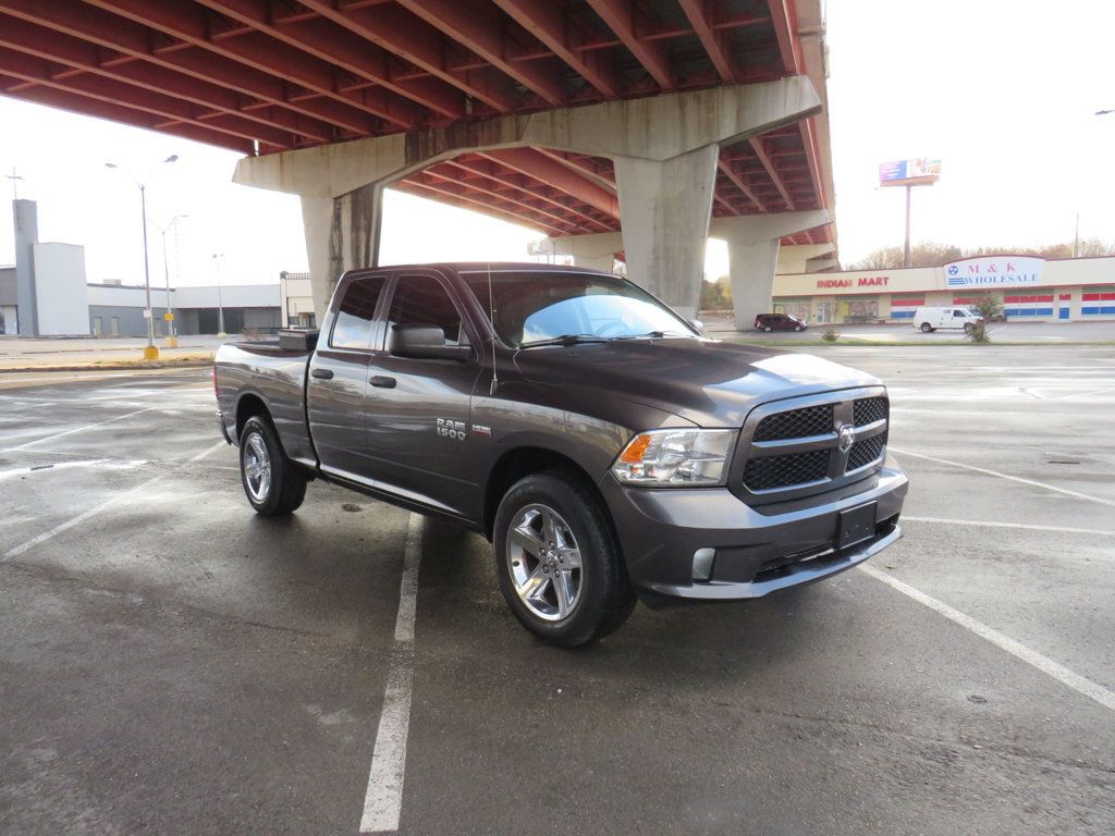 2015 Ram 1500 4WD Crew Cab 140.5" Express - 22699447 - 1