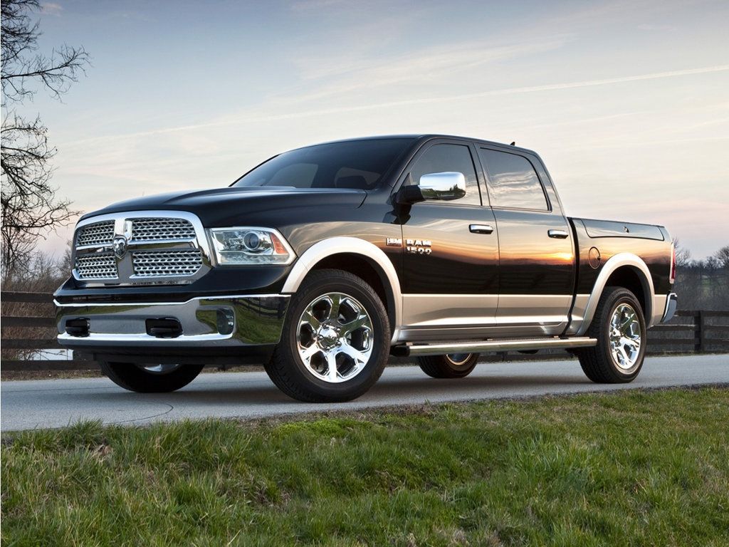 2015 Ram 1500 4WD Crew Cab 140.5" Laramie Longhorn - 23075146 - 0