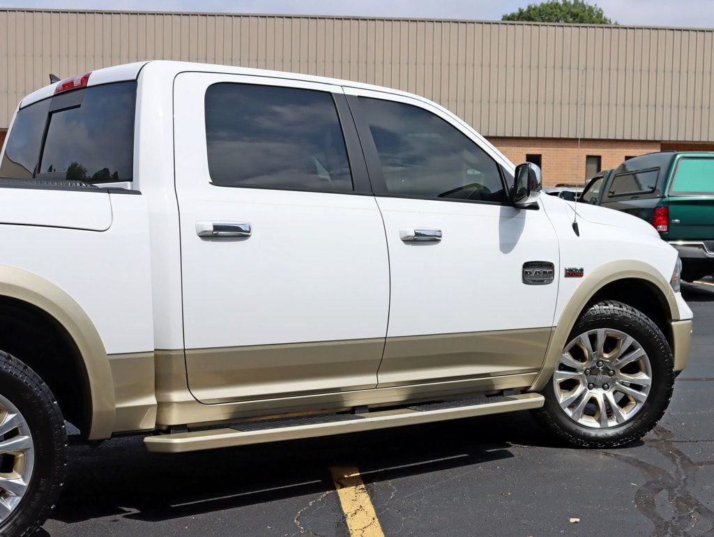 2015 Ram 1500 4WD Crew Cab 140.5" Laramie Longhorn - 22575887 - 3