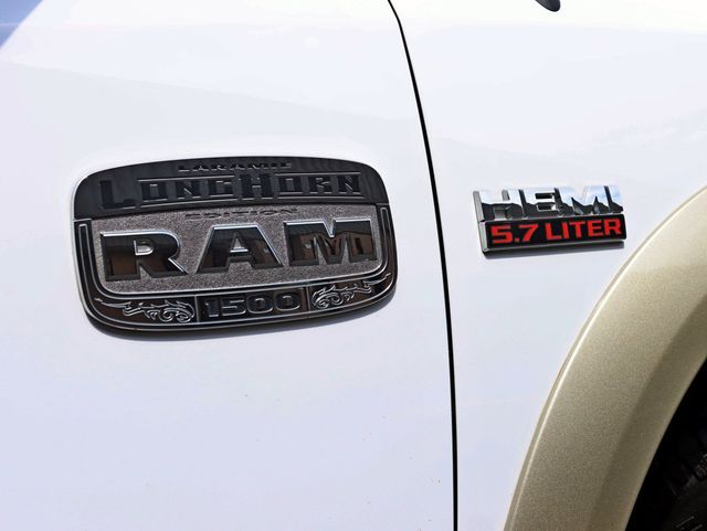 2015 Ram 1500 4WD Crew Cab 140.5" Laramie Longhorn - 22575887 - 4