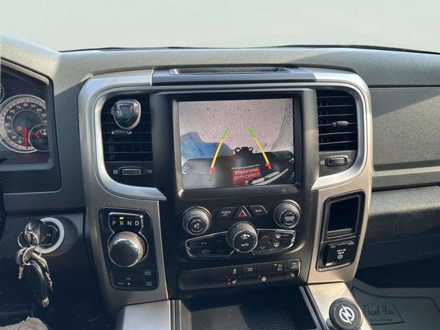 2015 Ram 1500 4WD Crew Cab 140.5" Outdoorsman - 22959336 - 18