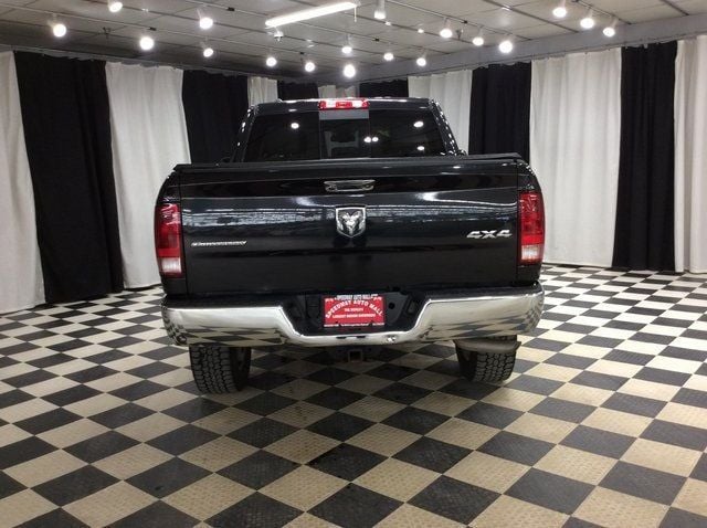 2015 Ram 1500 4WD Crew Cab 140.5" Outdoorsman - 22770544 - 4