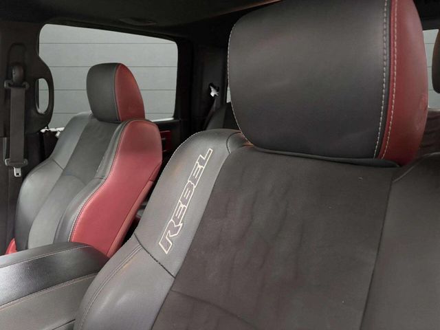 2015 Ram 1500 4WD Crew Cab 140.5" Rebel - 22947857 - 15