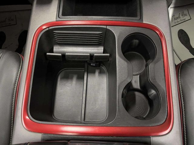 2015 Ram 1500 4WD Crew Cab 140.5" Rebel - 22947857 - 33