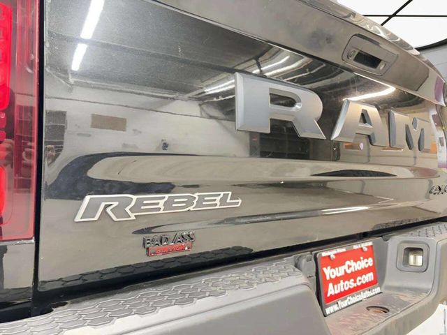 2015 Ram 1500 4WD Crew Cab 140.5" Rebel - 22947857 - 3