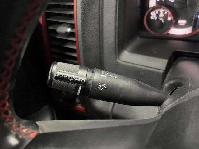 2015 Ram 1500 4WD Crew Cab 140.5" Rebel - 22947857 - 40