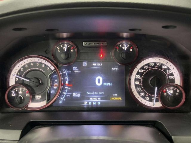 2015 Ram 1500 4WD Crew Cab 140.5" Rebel - 22947857 - 41