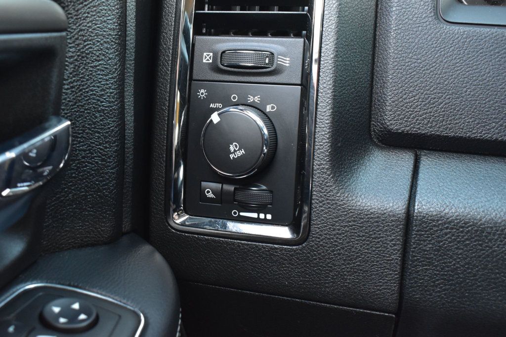 2015 Ram 1500 Sport photo 42