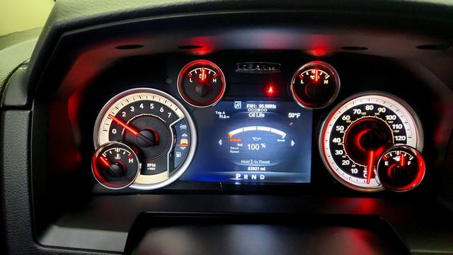 2015 Ram 1500 4WD Crew Cab 140.5'' Sport w/ Upgraded 20'' Wheels, Cap & V8 - 23009480 - 13