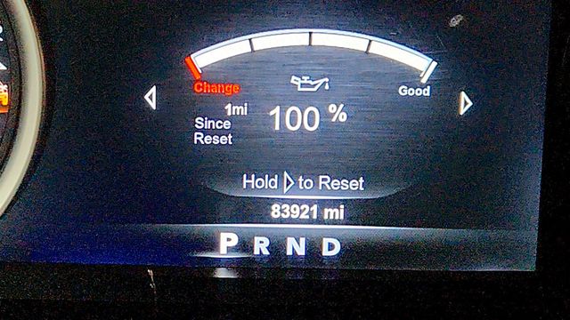 2015 Ram 1500 4WD Crew Cab 140.5'' Sport w/ Upgraded 20'' Wheels, Cap & V8 - 23009480 - 14