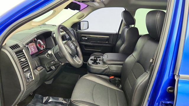 2015 Ram 1500 4WD Crew Cab 140.5'' Sport w/ Upgraded 20'' Wheels, Cap & V8 - 23009480 - 18