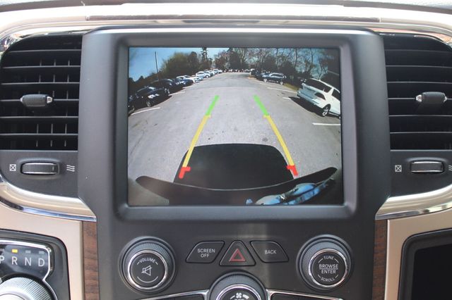 2015 Ram 1500 4WD Crew Cab 149" Laramie Longhorn - 23000920 - 16
