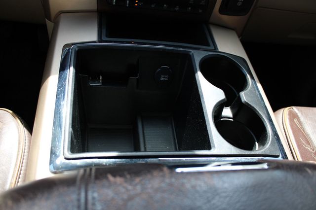 2015 Ram 1500 4WD Crew Cab 149" Laramie Longhorn - 23000920 - 32