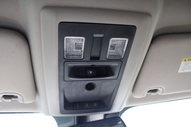 2015 Ram 1500 4WD Crew Cab 149" Laramie Longhorn - 23000920 - 33