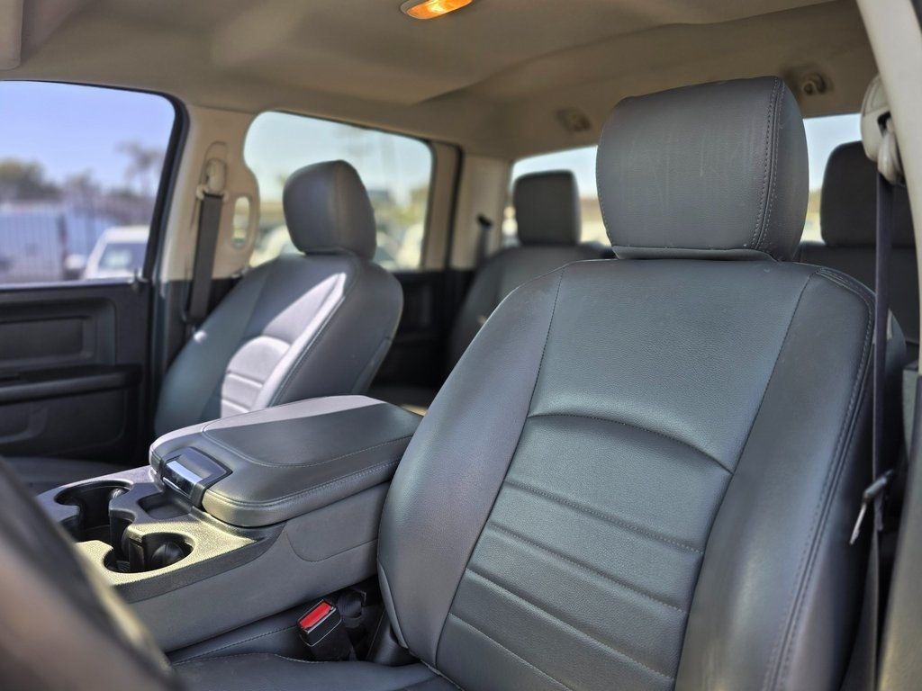 2015 Ram 1500 4WD Crew Cab 149" Tradesman - 22973376 - 17