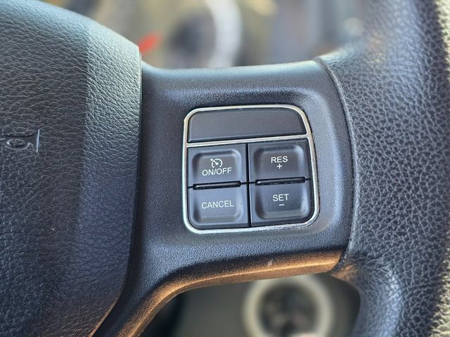 2015 Ram 1500 4WD Crew Cab 149" Tradesman - 22973376 - 28