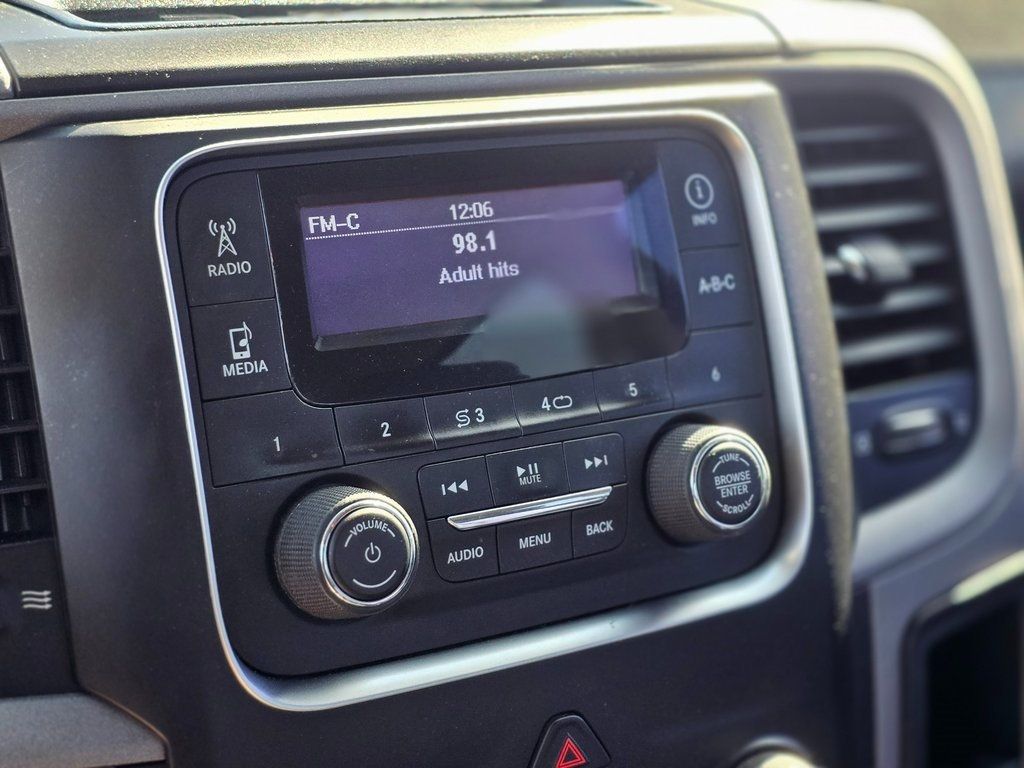 2015 Ram 1500 4WD Crew Cab 149" Tradesman - 22973376 - 29