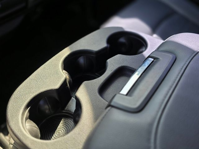 2015 Ram 1500 4WD Crew Cab 149" Tradesman - 22973376 - 34