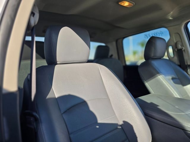 2015 Ram 1500 4WD Crew Cab 149" Tradesman - 22973376 - 4