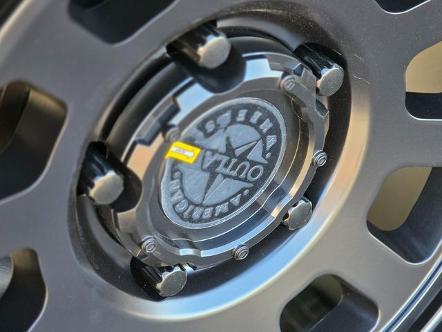 2015 Ram 1500 4WD Crew Cab 149" Tradesman - 22973376 - 8