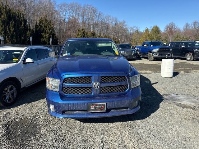 2015 Ram 1500 4WD Quad Cab 140.5" Express - 22760896 - 1