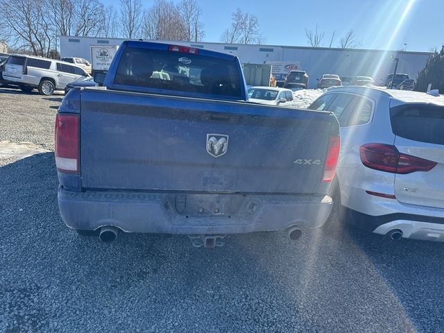 2015 Ram 1500 4WD Quad Cab 140.5" Express - 22760896 - 5