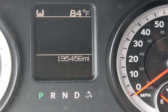 2015 Ram 1500 4WD Quad Cab 140.5" Express - 23030327 - 8
