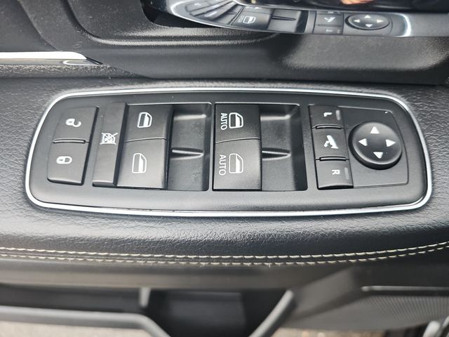 2015 Ram 1500 4WD Quad Cab 140.5" Sport - 22976756 - 19