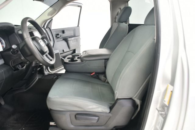 2015 Ram 1500 Carfax Certified Auto V6 Great Economy and Looks - 22967085 - 9