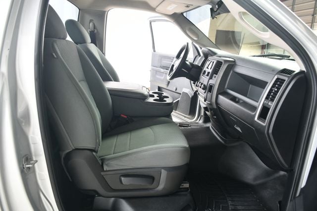 2015 Ram 1500 Carfax Certified Auto V6 Great Economy and Looks - 22967085 - 12