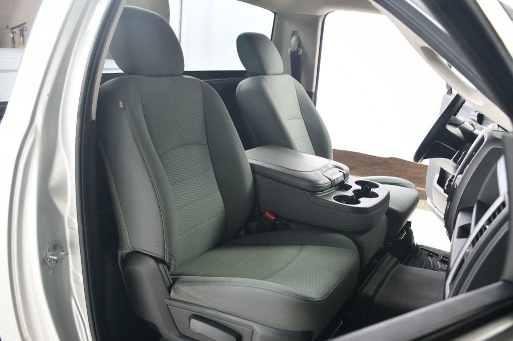 2015 Ram 1500 Carfax Certified Auto V6 Great Economy and Looks - 22967085 - 13