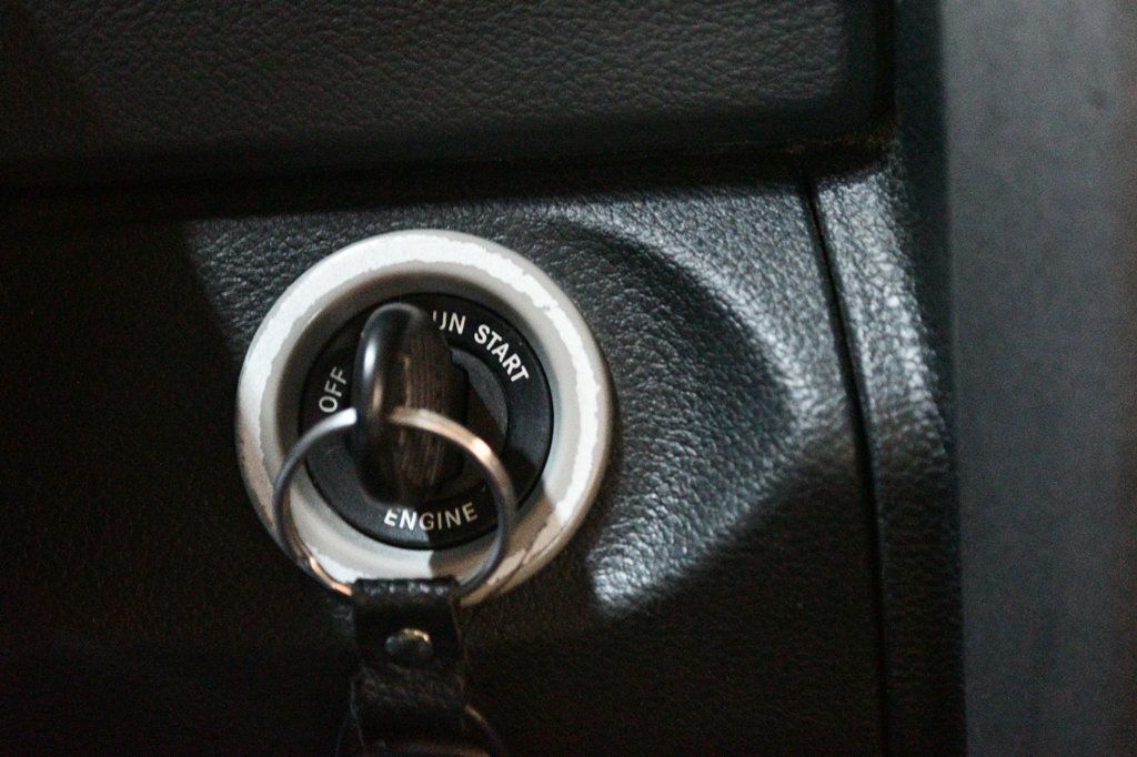 2015 Ram 1500 Carfax Certified Auto V6 Great Economy and Looks - 22967085 - 30