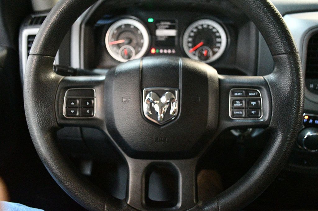 2015 Ram 1500 Carfax Certified Auto V6 Great Economy and Looks - 22967085 - 31