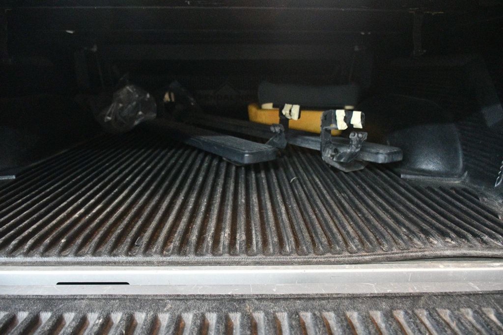 2015 Ram 1500 Carfax Certified Auto V6 Great Economy and Looks - 22967085 - 43