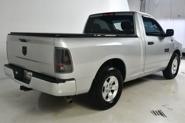 2015 Ram 1500 Carfax Certified Auto V6 Great Economy and Looks - 22967085 - 5