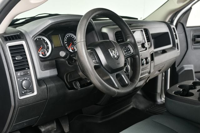 2015 Ram 1500 Carfax Certified Auto V6 Great Economy and Looks - 22967085 - 8