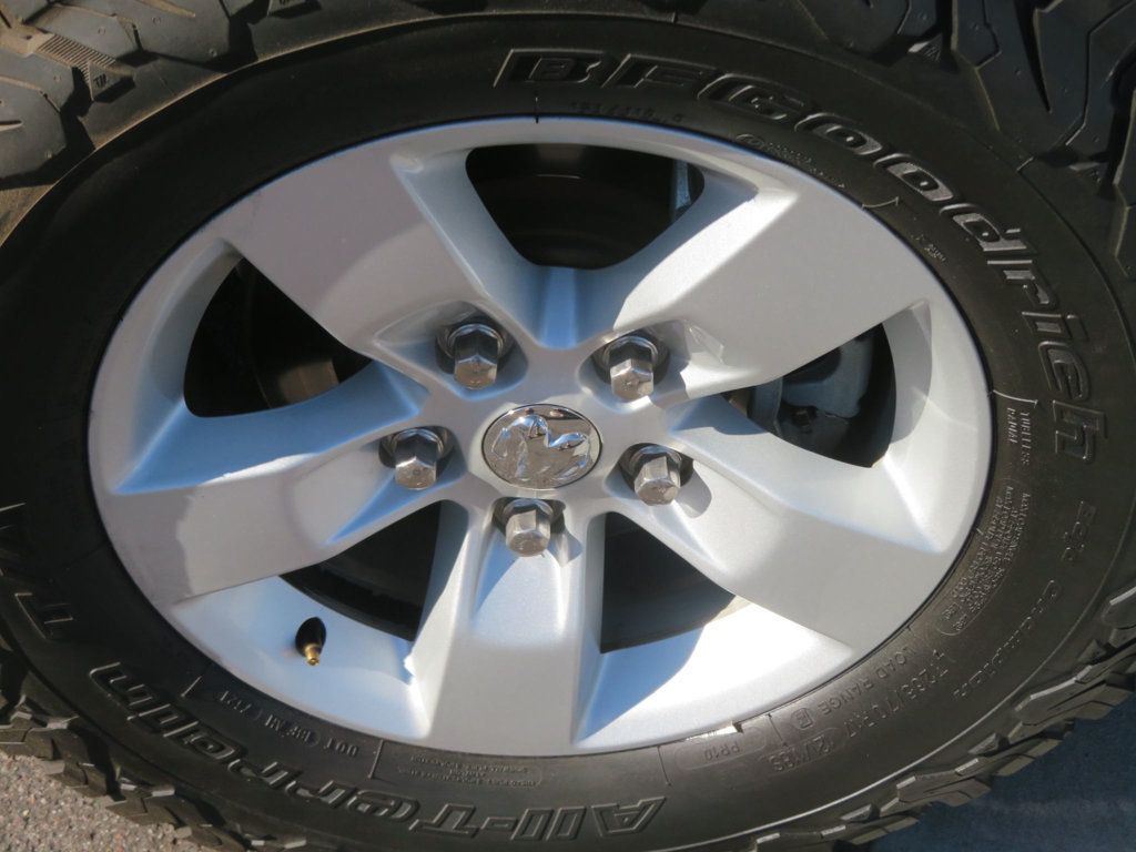 2015 Ram 1500 HEMI 4X4 EXTRA CLEAN TRADESMAN QUADCAB LOW MILES  - 22977739 - 14