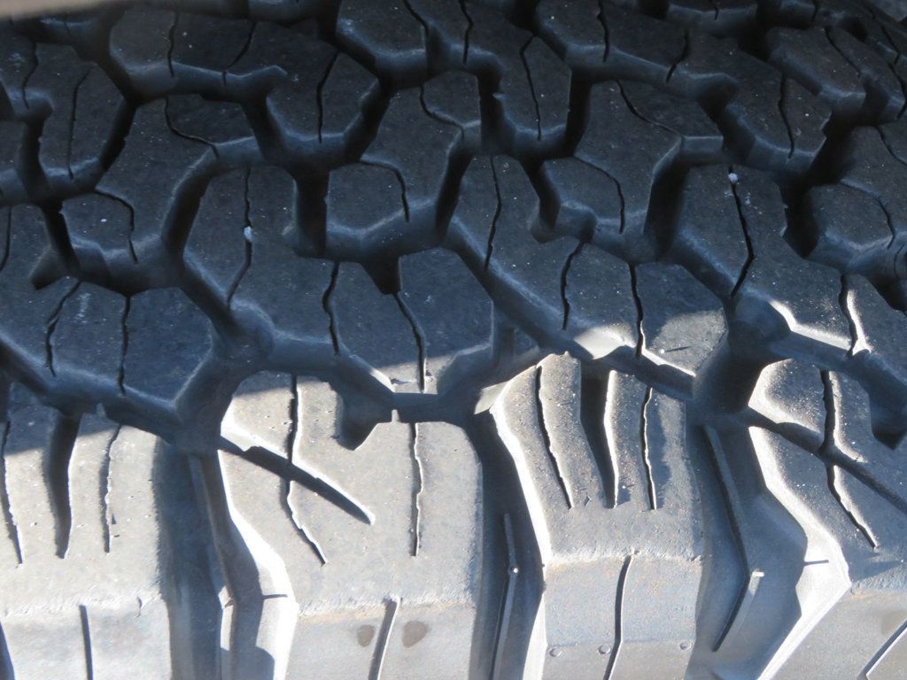 2015 Ram 1500 HEMI 4X4 EXTRA CLEAN TRADESMAN QUADCAB LOW MILES  - 22977739 - 15