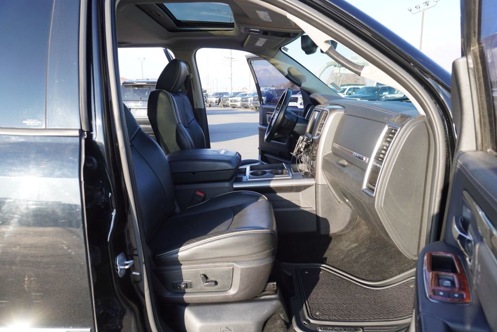 2015 Ram 1500 LIMITED - 22970902 - 24