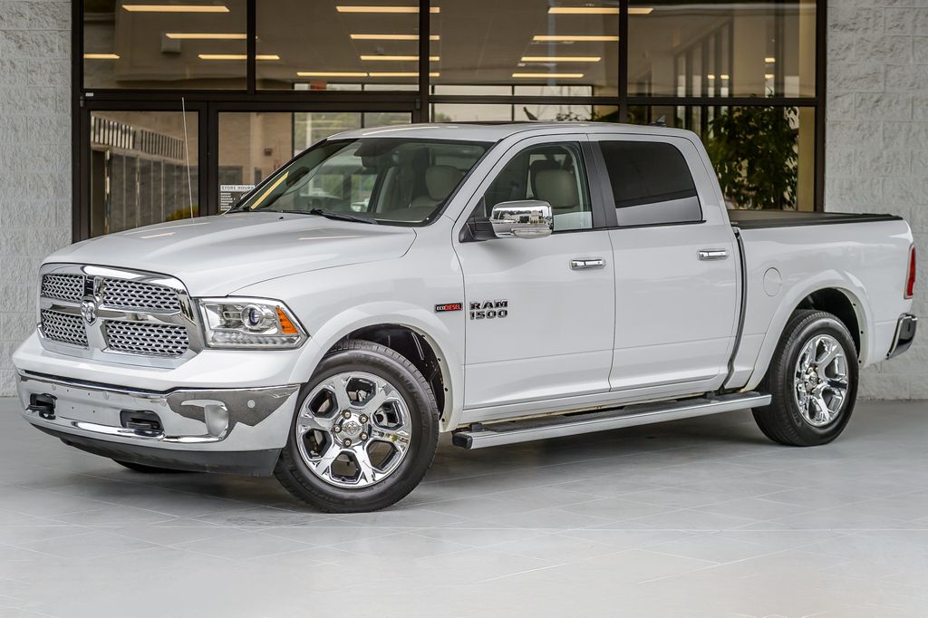2015 Ram 1500 RAM CREW CAB LARAMIE DIESEL - FULLY LOADED - LEATHER - MUST SEE - 23031132 - 1