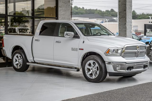 2015 Ram 1500 RAM CREW CAB LARAMIE DIESEL - FULLY LOADED - LEATHER - MUST SEE - 23031132 - 3