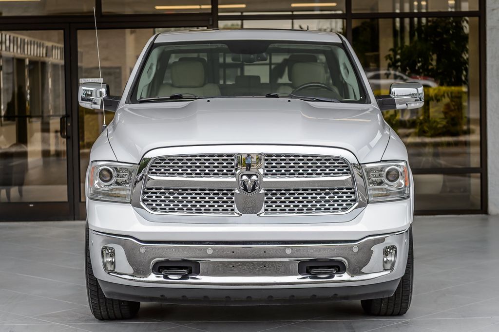 2015 Ram 1500 RAM CREW CAB LARAMIE DIESEL - FULLY LOADED - LEATHER - MUST SEE - 23031132 - 4
