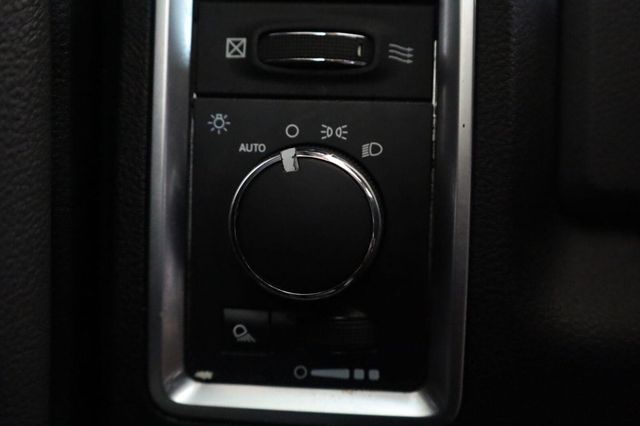 2015 Ram 1500 SLT - 23070710 - 30